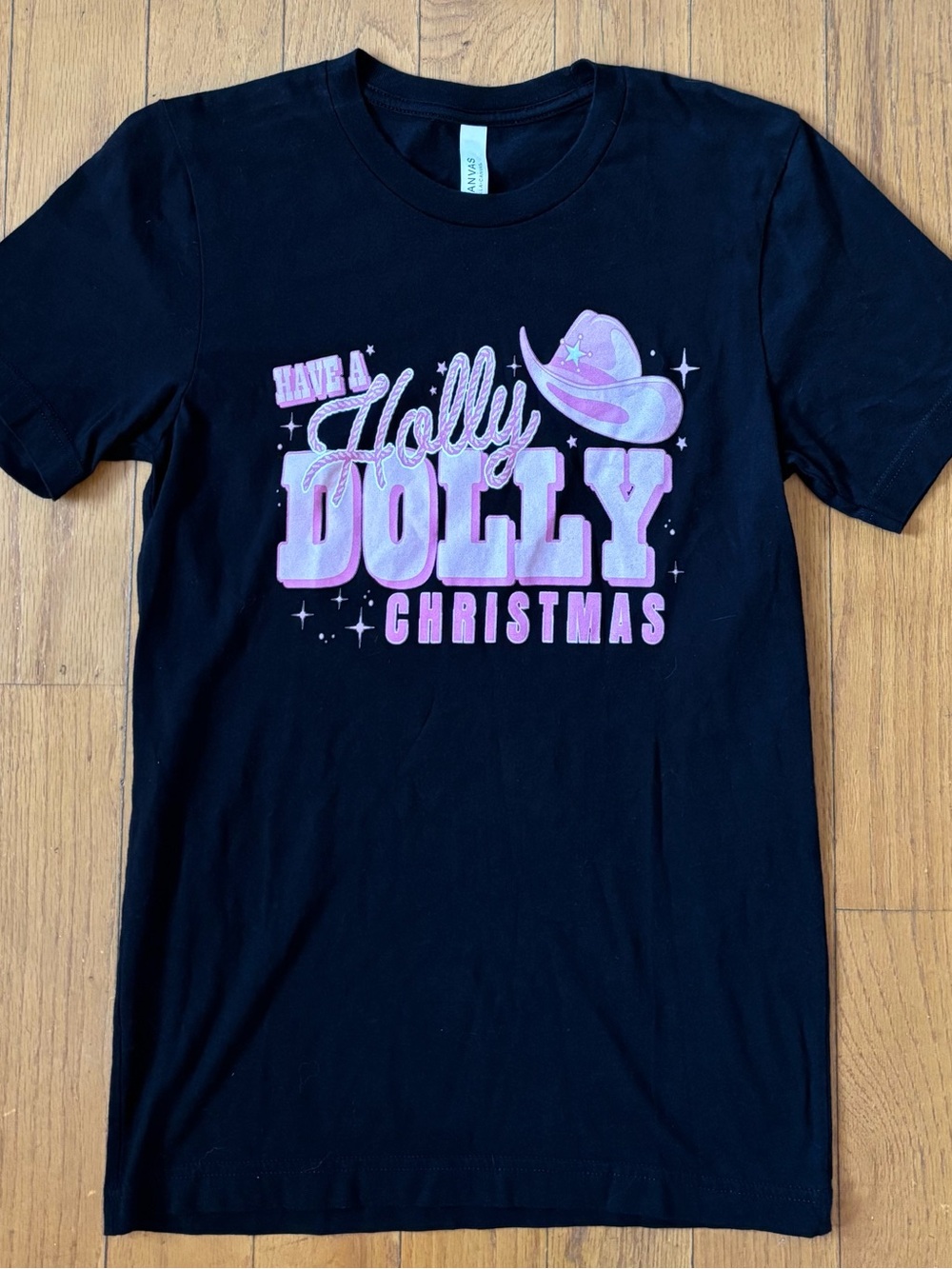 Have a Holly Dolly Christmas Women’s Graphic Tee - Black & Pink